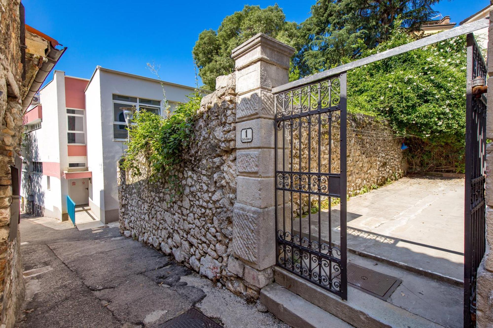 Apartment Salita Calvario 里耶卡 外观 照片